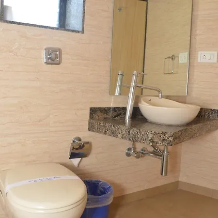 Ashray International, Sion - Near Bkc Hotel