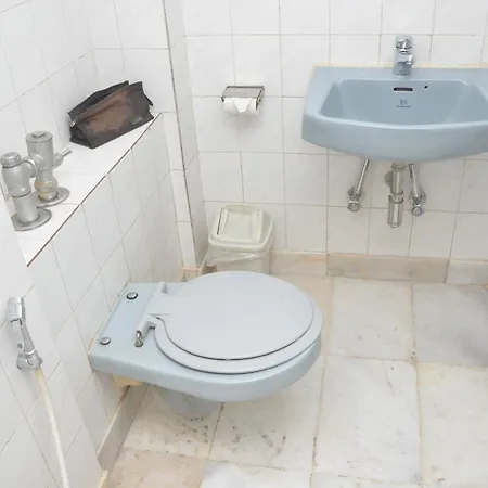 Hotel Ashray International, Sion - Near Bkc Mumbai