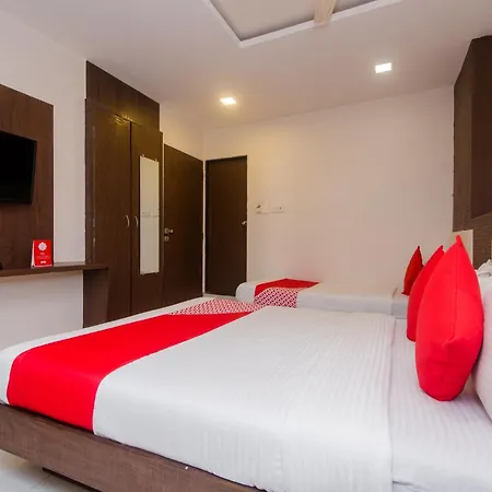 O Alfa Grand Near Chhatrapati Shivaji International Airport Hotel 3*