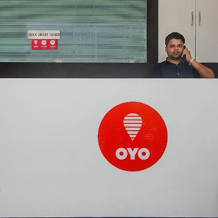 Hotel O Alfa Grand Near Chhatrapati Shivaji International Airport 3*
