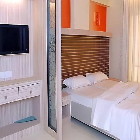 Khwaishh Presidency Hotel 3*