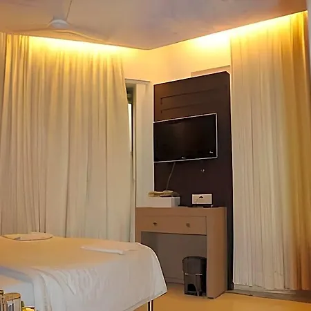Khwaishh Presidency Hotel