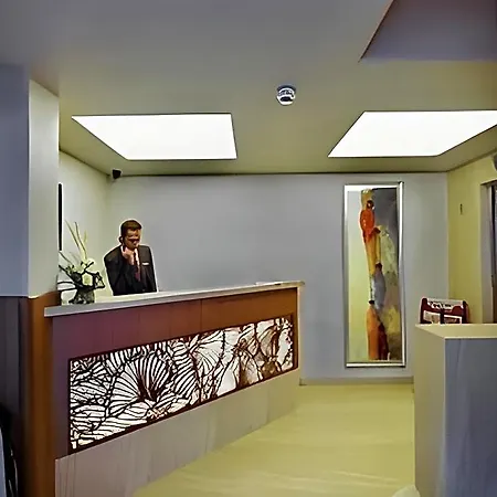 Hotel Sai 3*