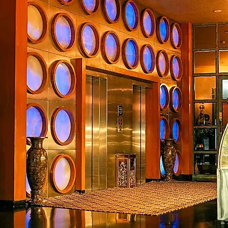 Hotel Fabhotel Adore Mumbai