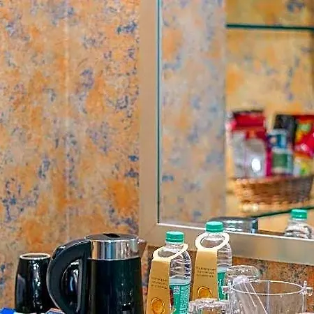 Hotel Fabhotel Adore Mumbai