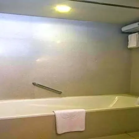 Fabhotel Adore Hotel Mumbai