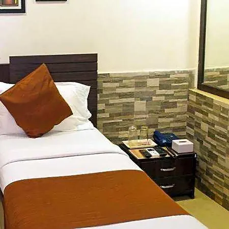 K.c Residency Hotel 2*