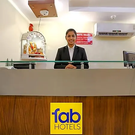 Fabhotel Shubhangan - Nr Bandra Hotel 3*