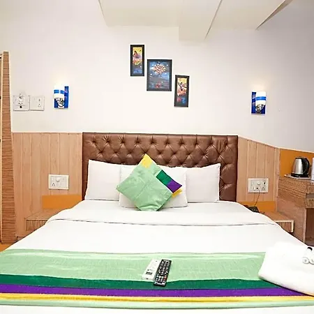 Neelkiran Hotel