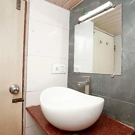 Neelkiran 3*