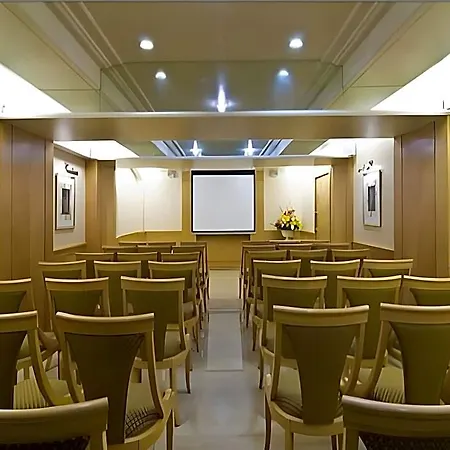 Solitaire Hotel 3*