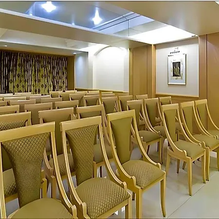 Solitaire Hotel 3*