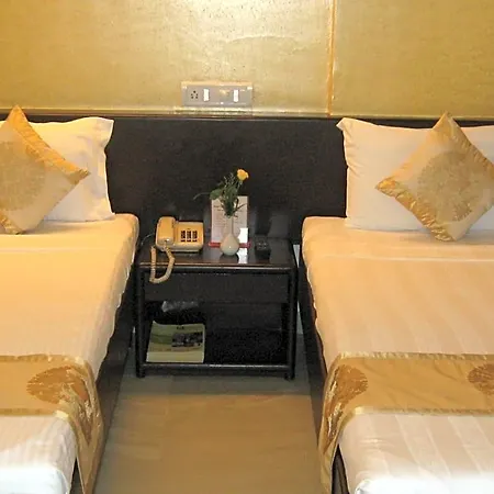 Avion Hotel 3*