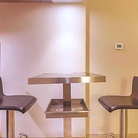 Hotel Sai Palace Grand Malad 4*