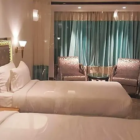 Peninsula Redpine 3*