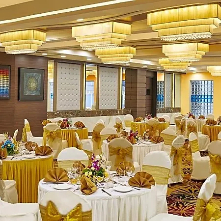 Club Emerald Hotel Mumbai