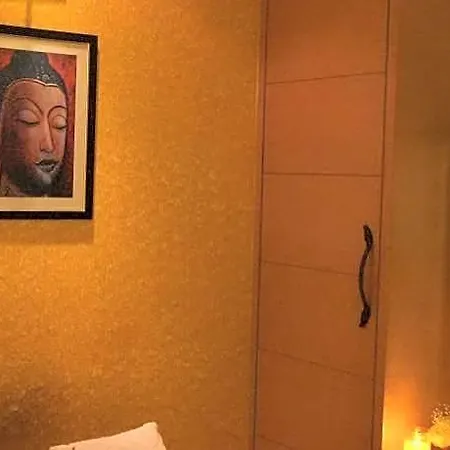 Club Emerald Hotel 3*