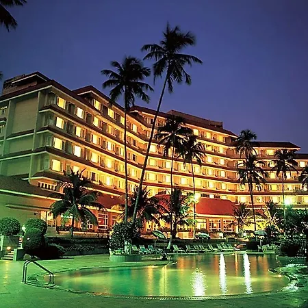 Hotel The Retreat & Convention Centre