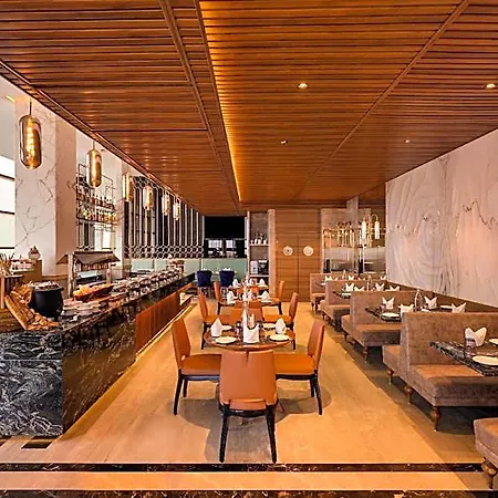 Grand Hometel A Sarovar Hotel