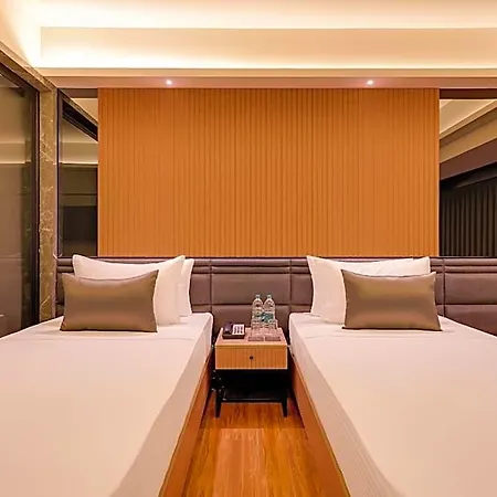 Hotel Grand Hometel A Sarovar 3*