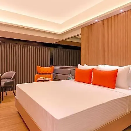 Grand Hometel A Sarovar 3*