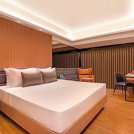 Grand Hometel A Sarovar Hotel