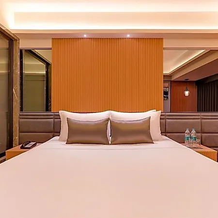 Grand Hometel A Sarovar Hotel Mumbai