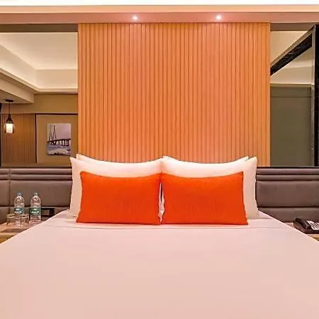 Grand Hometel A Sarovar Hotel 3*