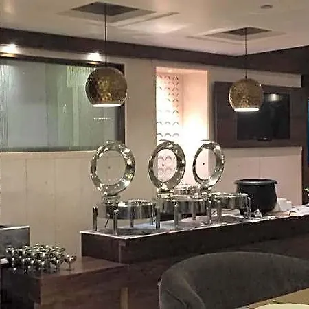 Hotel Le Grande - International Airport 3*