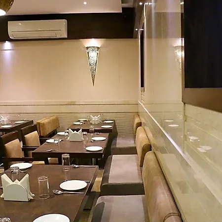 Le Grande - International Airport 3*
