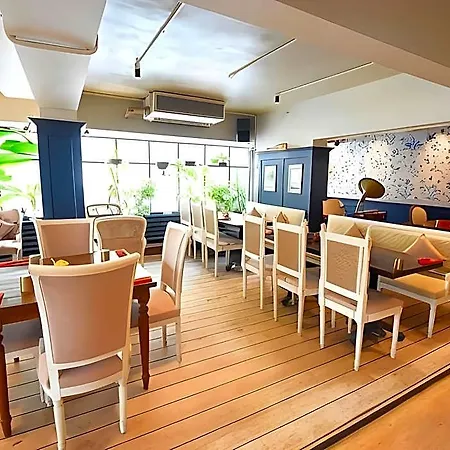 Kings International Juhu