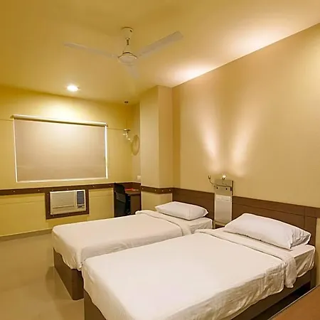 Andheri 3*