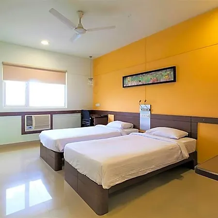 Andheri Hotel 3*