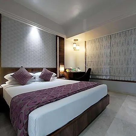 Hotel Crawford Inn 3*