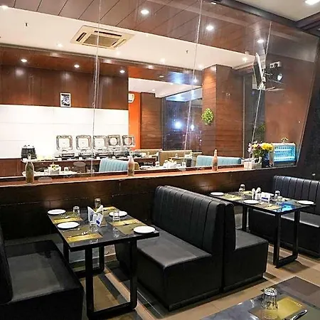 The Altruist Andheri Hotel 3*