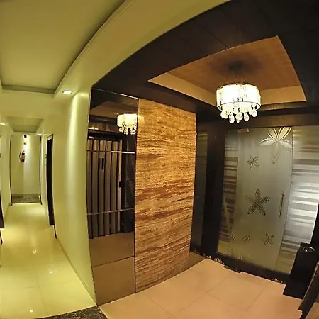Manama Hotel 3*