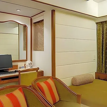 Hotel Regal Enclave