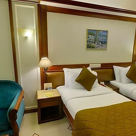 Regal Enclave Hotel 3*