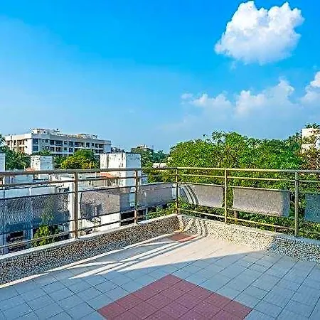 Landmark Apartment *