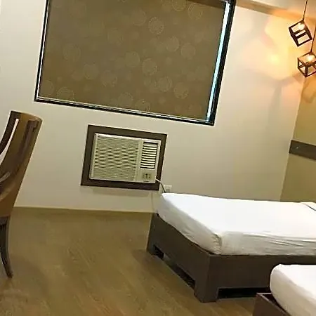Amigo Hotel 2*