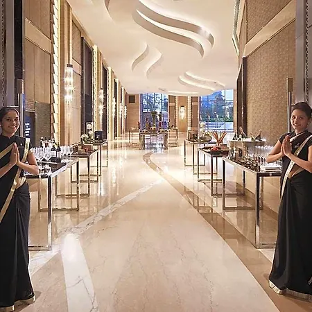 Jw Marriott Sahar Airport Mumbai