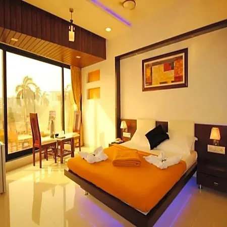 Hotel La Metro Near Bkc