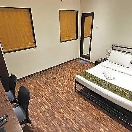Kumkum Hotel Mumbai
