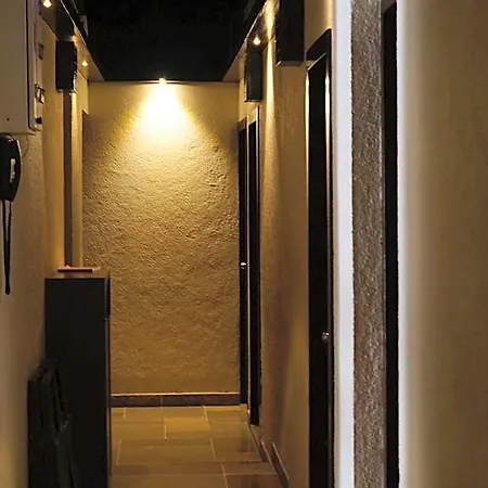 Hotel Kumkum Mumbai