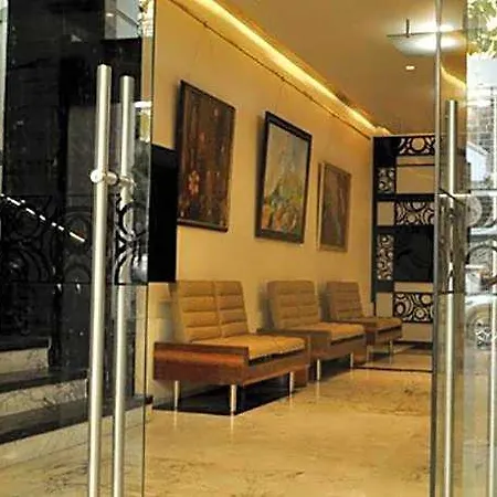 Diplomat, Colaba