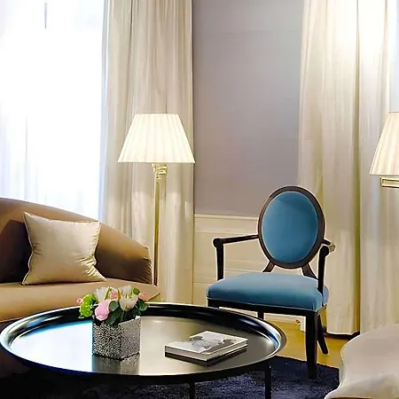 Diplomat, Colaba 3* Mumbai