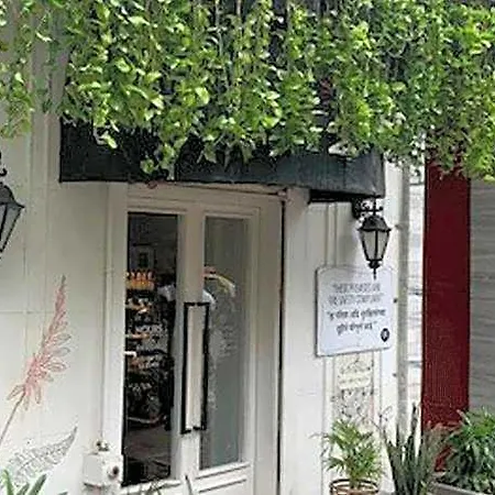 Hotel Diplomat, Colaba 3*