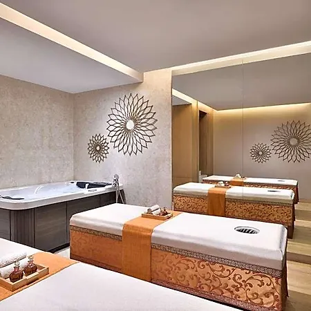 Marriott Executive - Lakeside Chalet, 4*