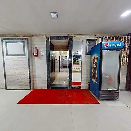 Sea Sands Hotel