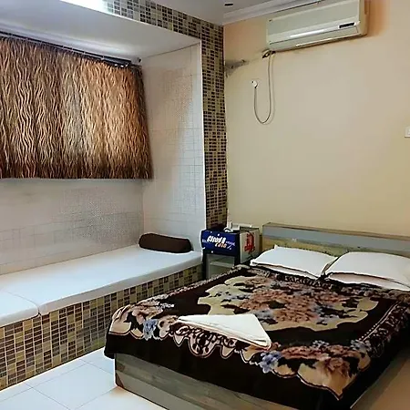 Hotel Sea Sands Mumbai